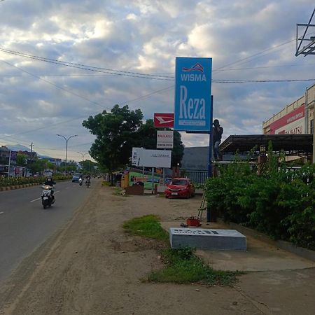 Motel Wisma Reza Palopo Exteriér fotografie