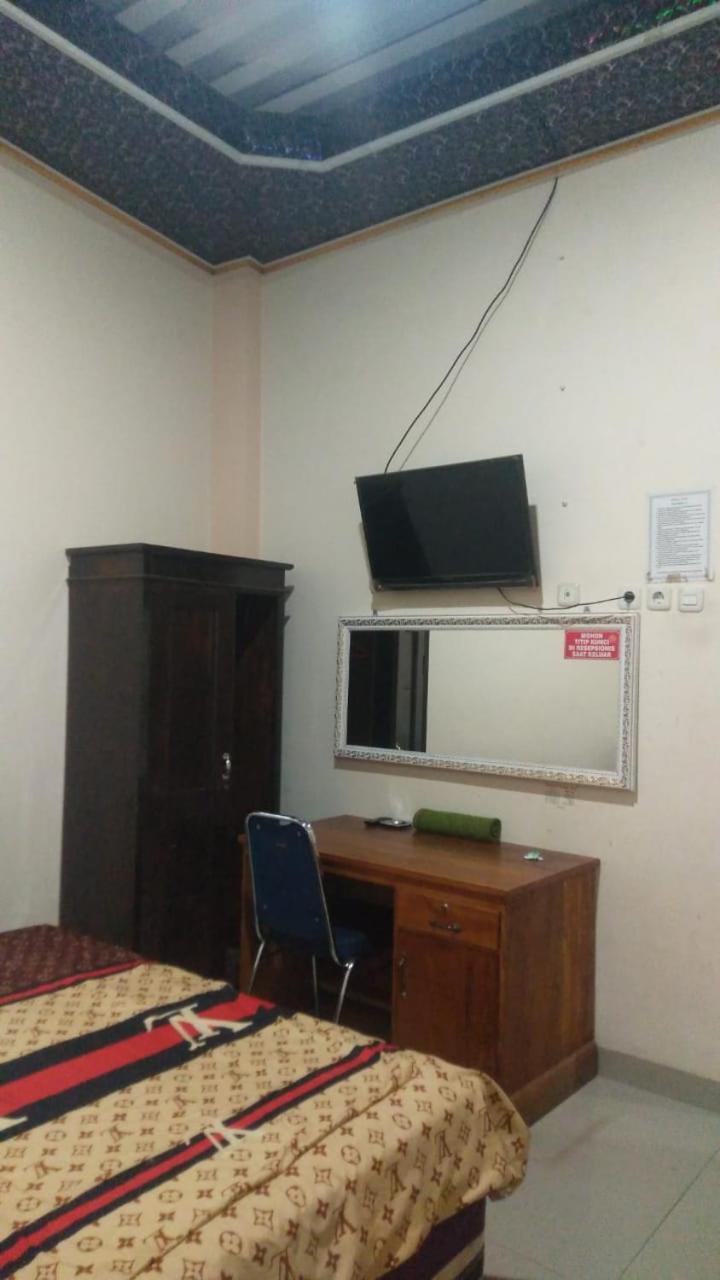 Motel Wisma Reza Palopo Exteriér fotografie