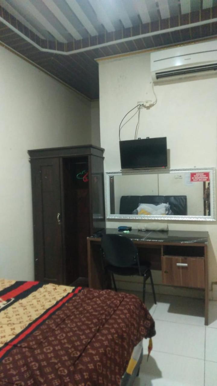 Motel Wisma Reza Palopo Exteriér fotografie